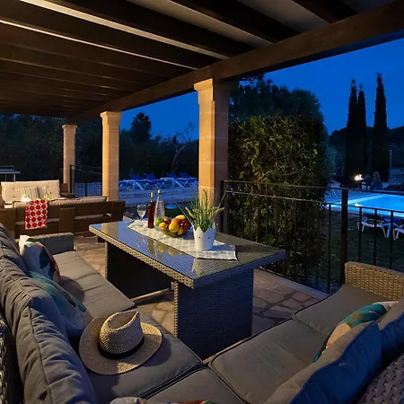 Sion - Exclusive Holidays Vila *